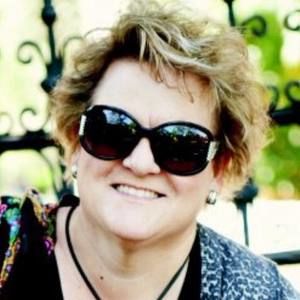 Meet your Posher, Carla